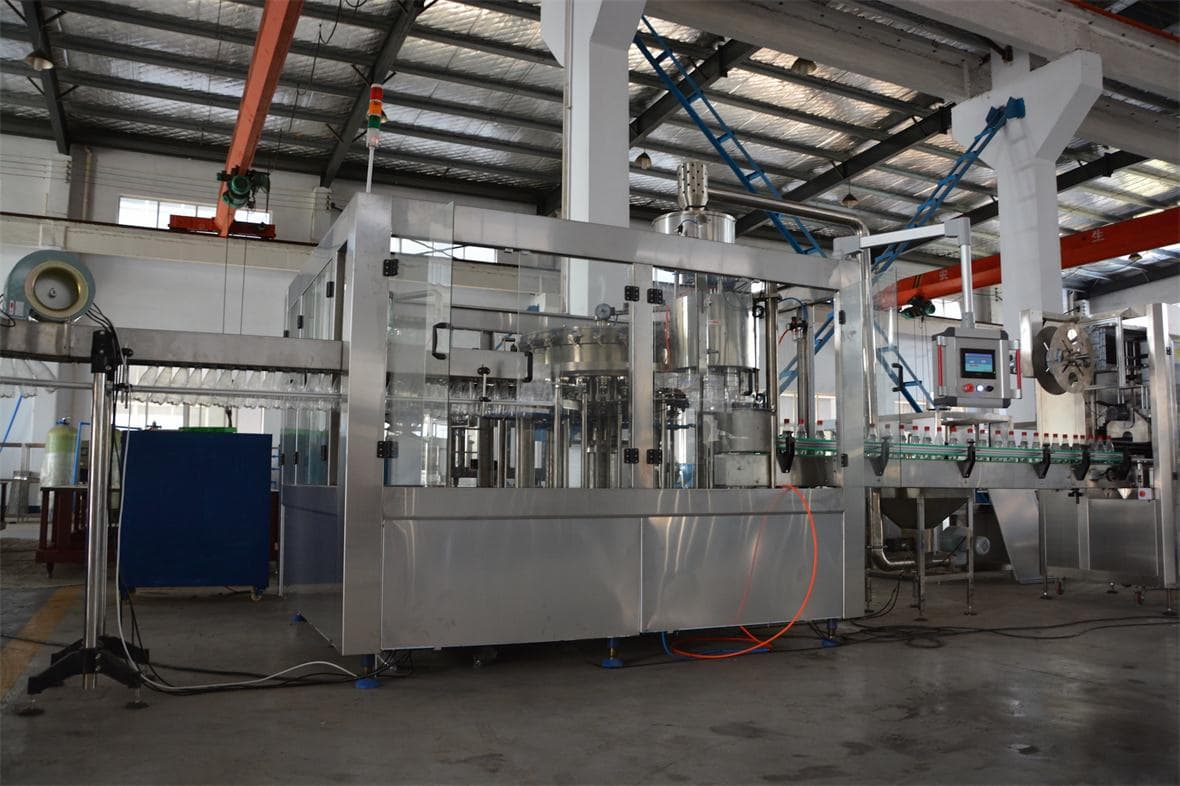 AUTOMATIC CARBONATED SOFT DRINK _CSD_ BOTTLING MACHINE